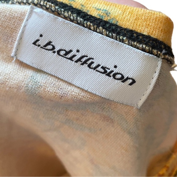 I.B.Diffusion Orange Halloween Fall Spooky Black Cat Witchy Novelty Festive Top - Picture 7 of 8